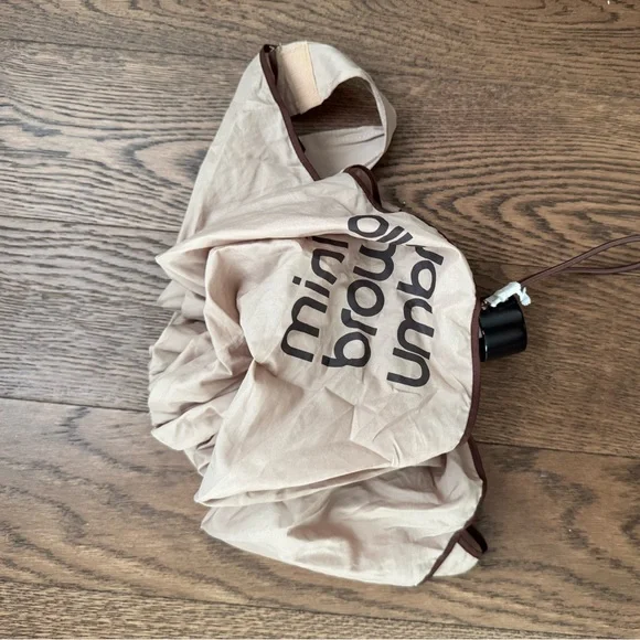 Mini Brown Umbrella by Bloomingdale’s - hard to find- adorable - Picture 5 of 6